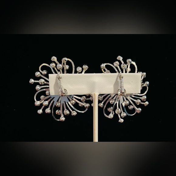 Large Sarah Coventry 1958 Stardust 7687 Clip-on Earrings RARE Signed Silver tone - Picture 2 of 3